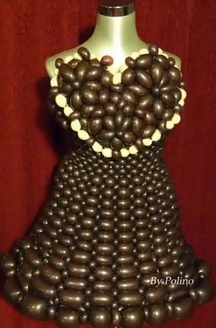 Sculpteur de ballons, Robe en ballons